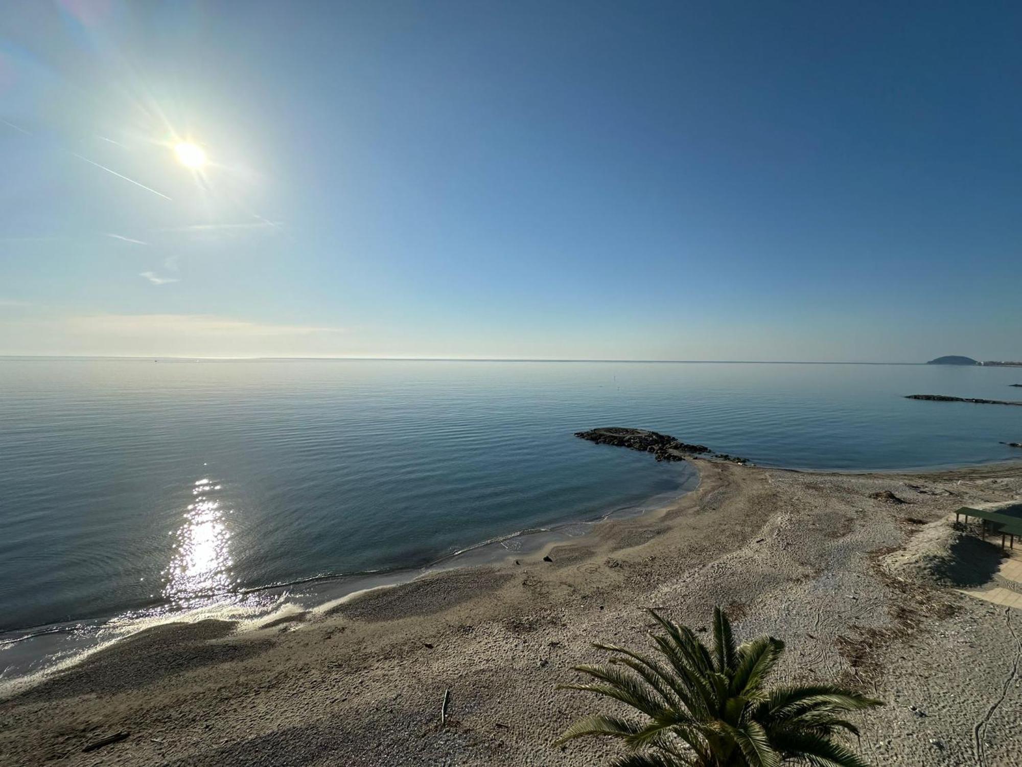 "Maison Mare" Fronte Spiaggia Чериале Екстериор снимка